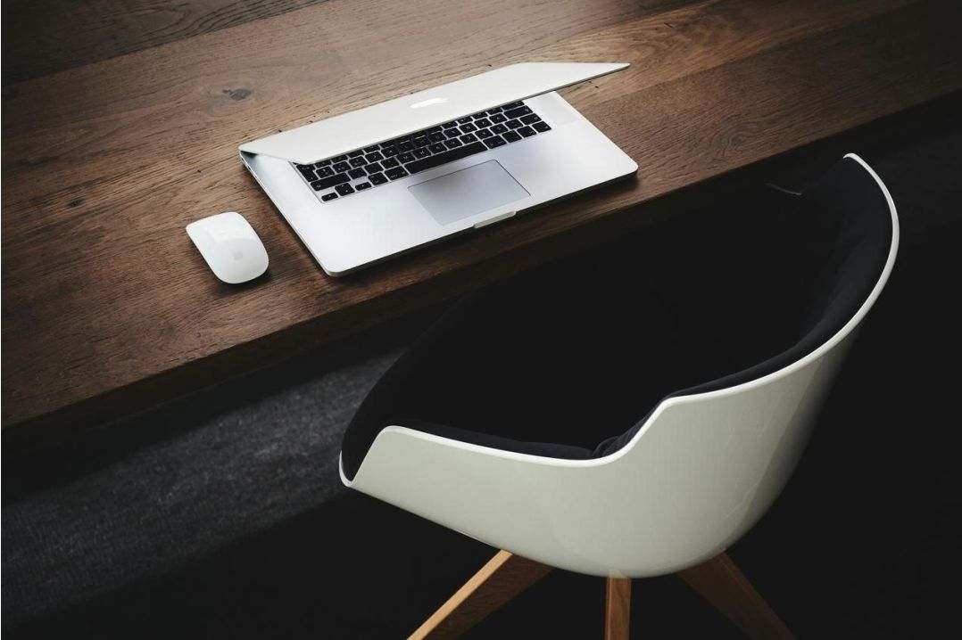 Zwevend dressoir op maat voorbeeld